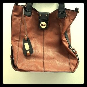 Liz soto satchel